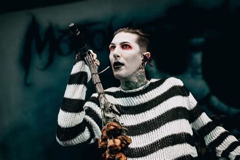 motionless in white lead singer wife|Chris Motionless Biography; Net Worth, Age, Height,。